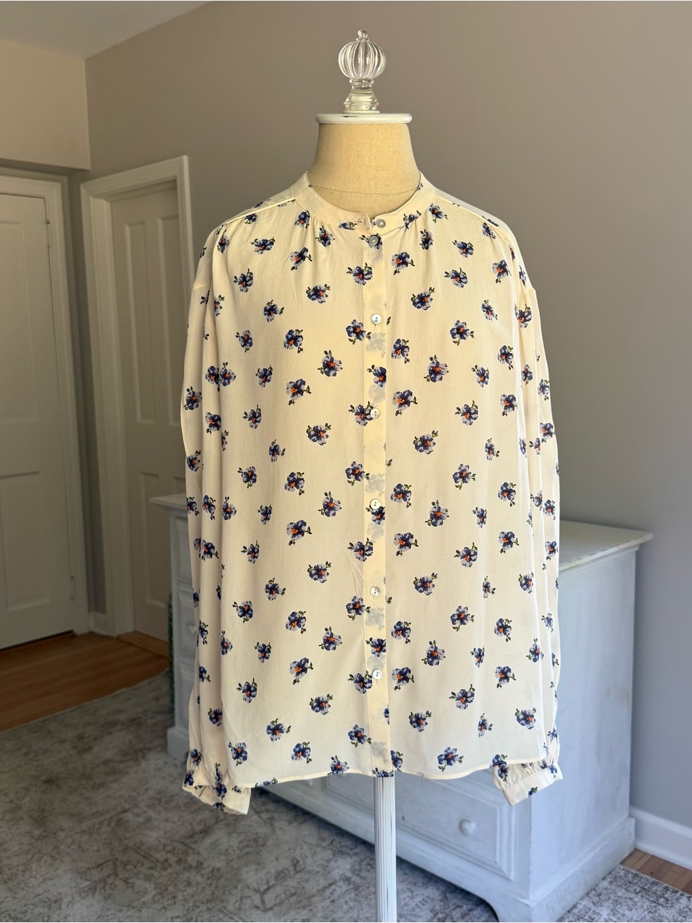 Cream Silk Floral Shirt - Picture 5 of 5